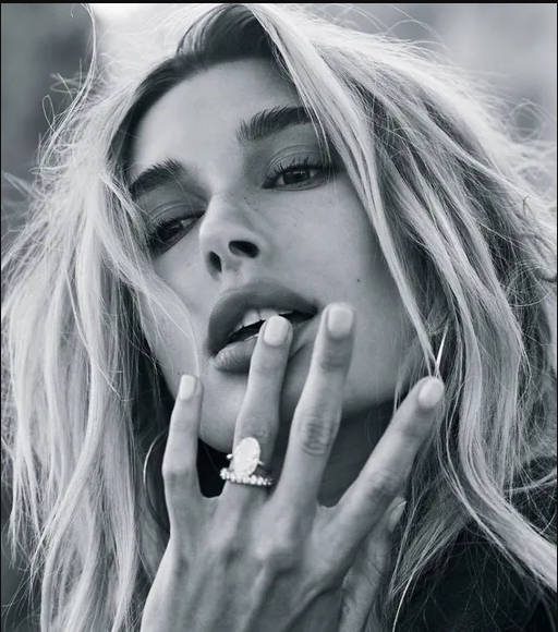 Top 10 Diamond Engagement Ring Trends in 2025 – Must-Have Styles for the Modern Couple